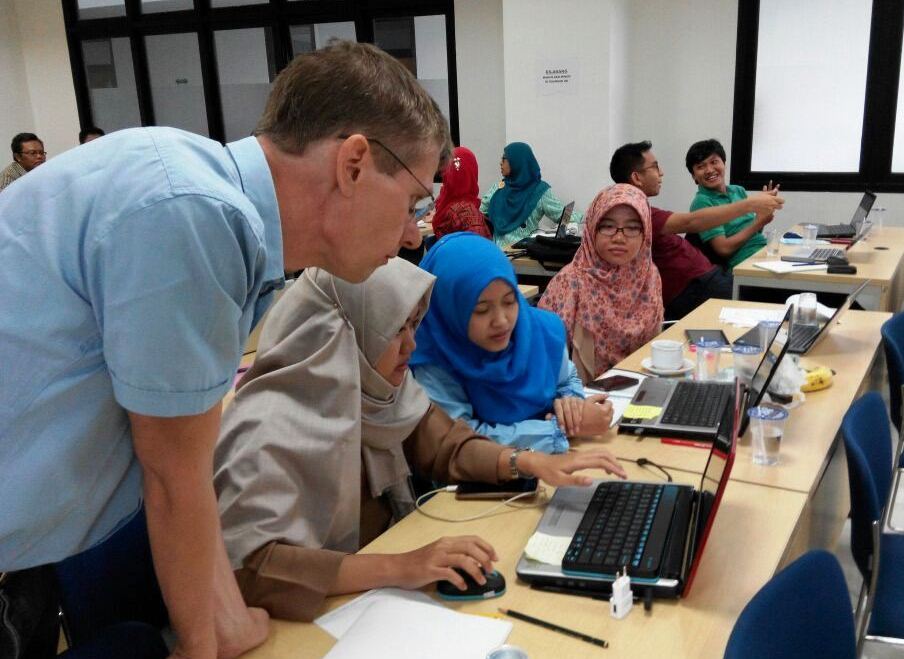 Dosen ITK Ikuti Kuliah Bersama Profesor NTU Singapura