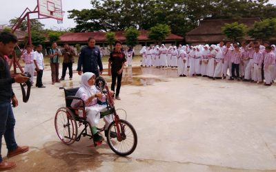 Kursi Roda Tangan Untuk Annisa