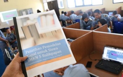 Pelatihan Mendesain Kapal dengan Perangkat Lunak untuk Mengenalkan Ilmu Desain Kapal kepada Siswa SMKN 5 Balikpapan