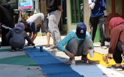 Pemberdayaan Masyarakat Kampung Warna-Warni Teluk 1000 Balikpapan