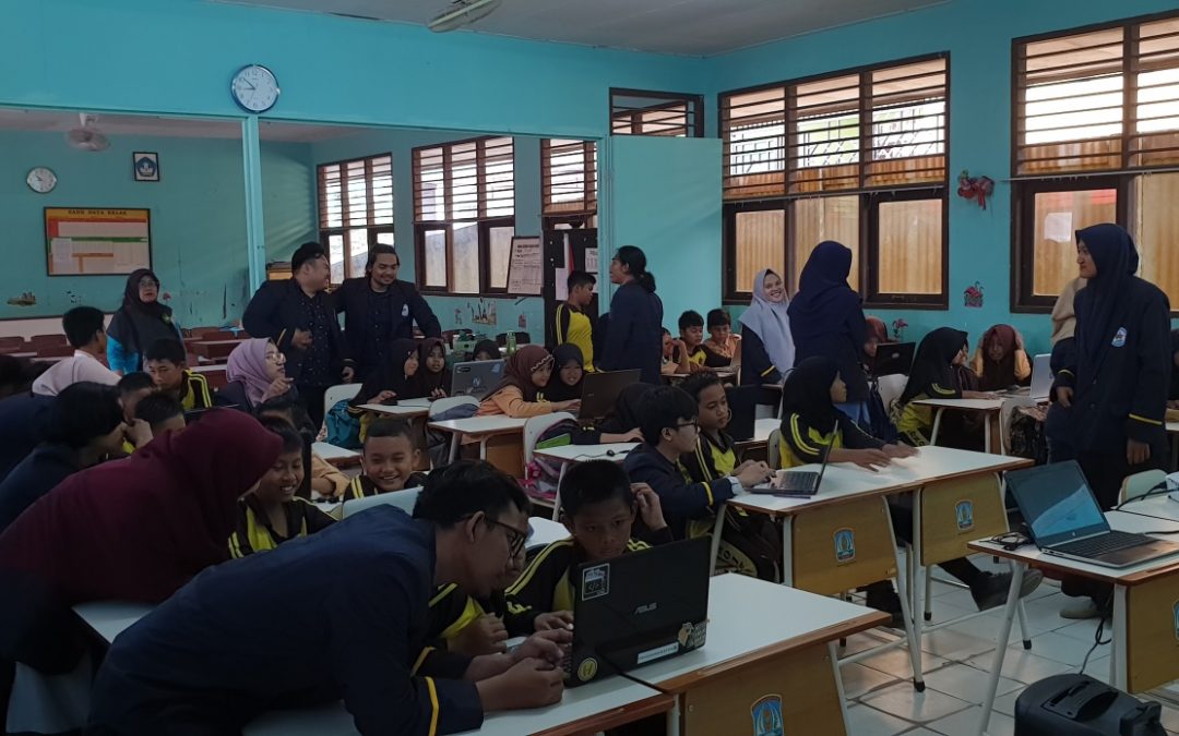 PENGABDIAN MASYARAKAT INSTITUT TEKNOLOGI KALIMANTAN TAHUN 2019  SCARTCH CODING FOR KIDS MIT DENGAN PENDEKATAN GAME AND STORY TELLING KEPADA ANAK SEKOLAH DASAR NEGERI 017 BALIKPAPAN