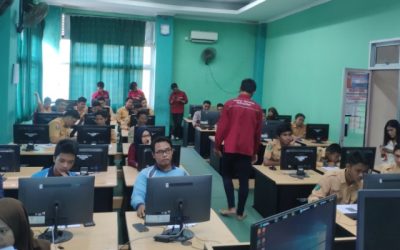 PELATIHAN PEMBUATAN MEDIA PEMBELAJARAN AUDIO VISUAL DI SMAN 9 BALIKPAPAN