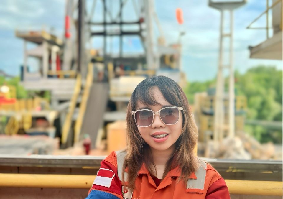 Mengukir Jejak dalam Lautan Minyak: Kisah Virginia Sitompul dari ITK Hingga Menjadi Drilling Fluids and Cement Engineer